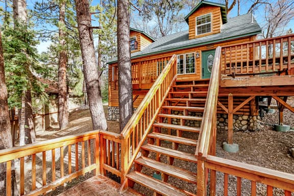 537-Nine Pines Lodge