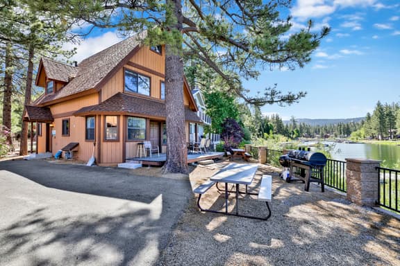 114-Breezy Estate