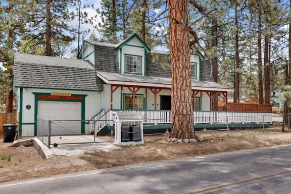 2028 - Whiskey Mountain Lodge