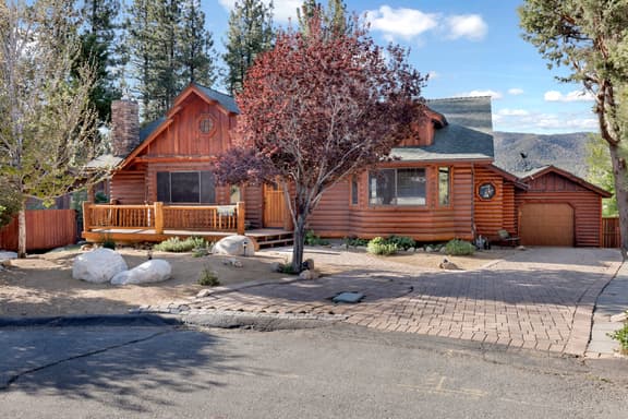 2142-The Alps Lodge