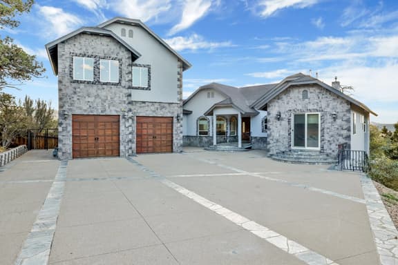 2178-Sunset Ridge Villa