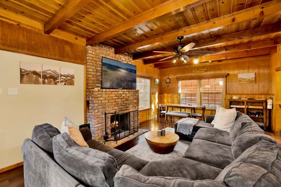 2335-Silvertip Pines