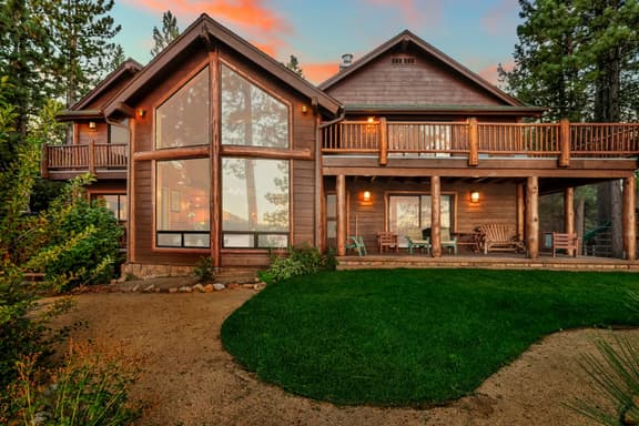 2471-Eagle Point Lake House