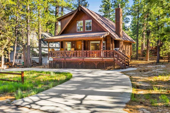 2561-Cub's Cabin